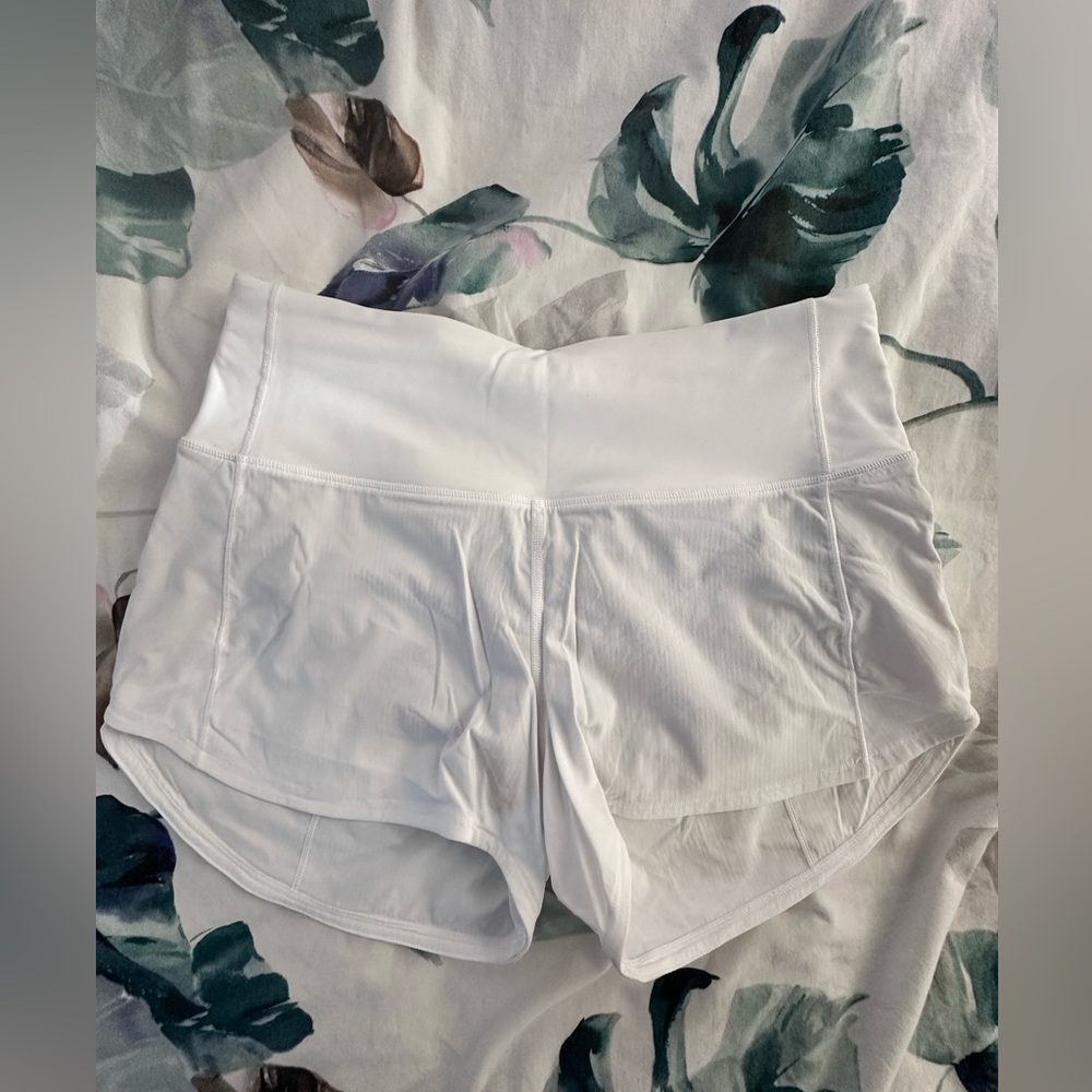 Lululemon Speed Up High-Rise Lined Short 4”, Size 6